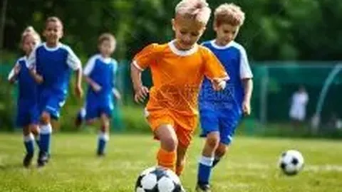 独家揭秘！桑德兰瞄准米兰新星圣地亚哥，租借意向强烈，谈判已启动，经纪人大动作引关注！