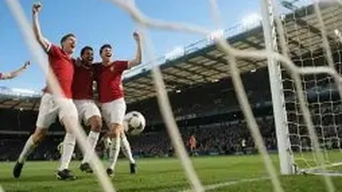 精彩对决半场盘点：曼联与狼队1-1握手言和，库尼亚精准助攻B费首开记录，贝勒加德巧妙一击扳平比分！