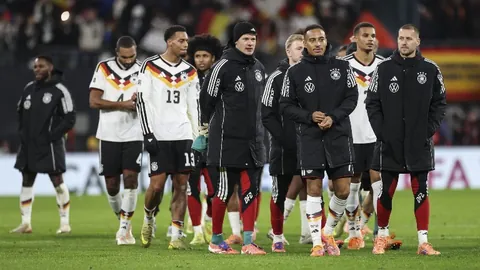 足球盘旋深圳街头，开启城市治理新篇章